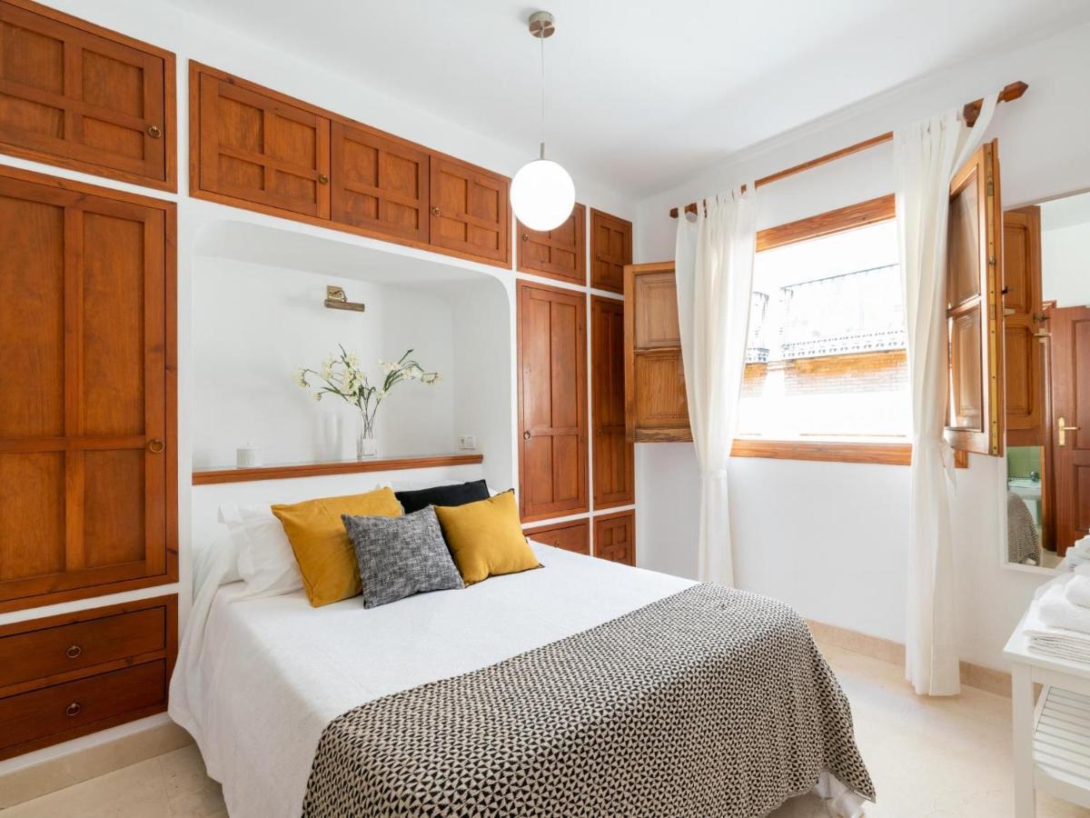 Vr Excelente Ubicacion Luminoso Apt Para Parejas Seville Exterior photo
